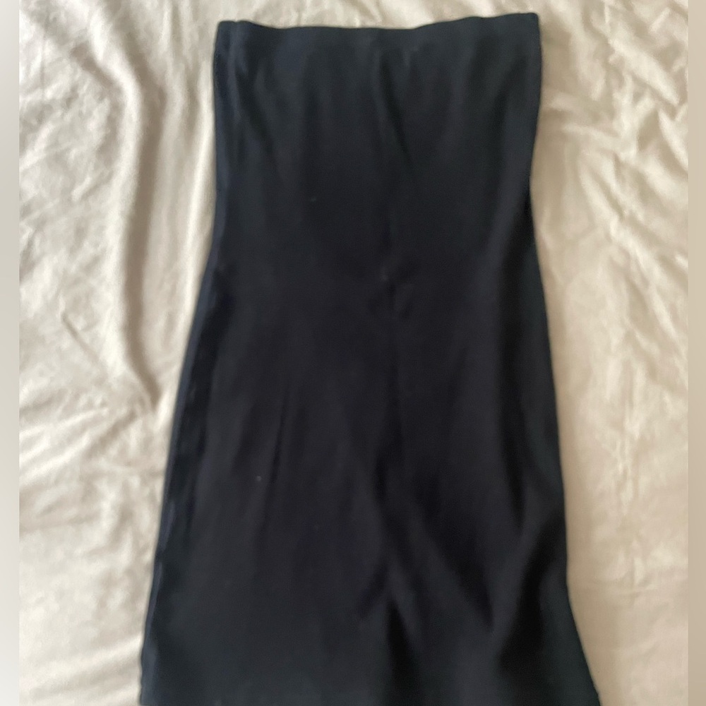 BUNDLE Mrata. 2 dress for the price for one ! Black and ivory strapless, basic - Picture 3 of 5